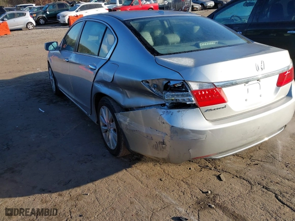 2015 Honda Accord Sedan EX-L with VIN 1HGCR2F86FA104086, listed as a IAAI auction lot 41395174 with 199,287 mi miles. Bid and sale history available at carsss.com. Image 6.