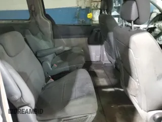 2010 Chrysler Town & Country Touring z VIN 2A4RR5D13AR351984, wystawiony jako Copart lot #82829684 z przebiegiem 258 151 mil mil oraz Czysty tytuł • Clean title. Historia ofert i sprzedaży dostępna na DreamBid. Obrazek 11.
