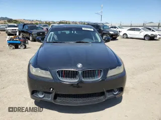 2011 BMW 3 Series 328i z VIN WBAPH5C58BA444037, wystawiony jako Copart lot #62957135 z przebiegiem 107 591 mil mil oraz Szkoda całkowita • Salvage title. Historia ofert i sprzedaży dostępna na DreamBid. Obrazek 5.