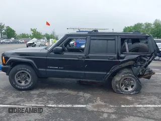 2000 Jeep Cherokee with VIN 1J4FF48S5YL182045, listed as a IAAI auction lot 42262612 with 192,292 mi miles and . Bid and sale history available at DreamBid. Image 14.
