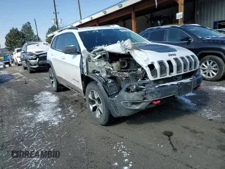 2018 Jeep Cherokee Trailhawk with VIN 1C4PJMBB6JD545342, listed as a Copart auction lot 46118275 with 76,221 mi miles and Salvage title. Bid and sale history available at DreamBid. Image 12.