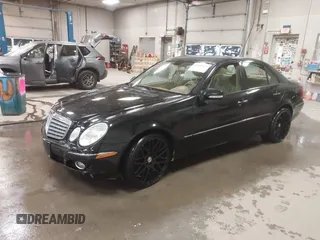 2007 Mercedes-Benz E-Class 3.5L with VIN WDBUF87XX7X214060, listed as a IAAI auction lot 41199590 with 136,011 mi miles. Bid and sale history available at carsss.com. Image 2.