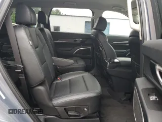 2024 Kia Telluride S с VIN 5XYP6DGC2RG543796, выставлен на аукционе Copart как лот 54404545 с пробегом 5 338 миль миль и Списание • Salvage title. История ставок и продаж доступна на DreamBid. Изображение 11.