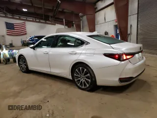 2021 Lexus ES 250 z VIN 58AD11D17MU007781, wystawiony jako Copart lot #46686255 z przebiegiem 46 571 mil mil oraz Nie do naprawy • Non repairable. Historia ofert i sprzedaży dostępna na DreamBid. Obrazek 2.
