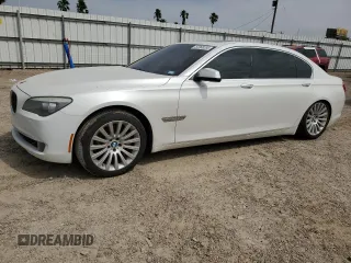 2012 BMW 7 Series 750Li xDrive with VIN WBAKC8C57CC436737, listed as a Copart auction lot 52068285 with 125,582 mi miles and Salvage Title. Bid and sale history available at carsss.com. Image 1.
