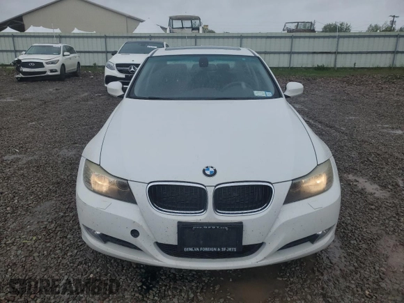 2011 BMW 3 Series 328i xDrive z VIN WBAPK5G59BNN79984, wystawiony jako Copart lot #57904565 z przebiegiem 134 832 mil mil oraz Czysty tytuł • Clean title. Historia ofert i sprzedaży dostępna na DreamBid. Obrazek 5.