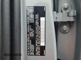 2024 Volvo XC40 Core Bright Theme с VIN YV4L12UK1R2352049, выставлен на аукционе Copart как лот 61442035 с пробегом 20 156 миль миль и Чистый • Clean title. История ставок и продаж доступна на DreamBid. Изображение 12.