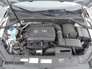 2017 Volkswagen Passat S z VIN 1VWAT7A38HC064419, wystawiony jako IAAI lot #42156027 z przebiegiem 81 062 mil mil oraz . Historia ofert i sprzedaży dostępna na DreamBid. Obrazek 10.