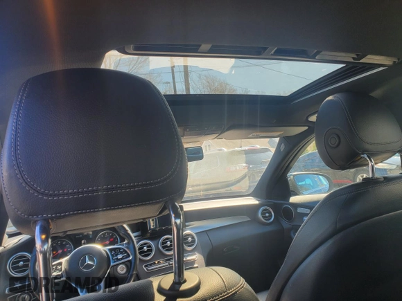2019 Mercedes-Benz C 300 with VIN 55SWF8EB5KU290580, listed as a Copart auction lot 53017925 with Not Provided miles and Clean Title. Bid and sale history available at carsss.com. Image 6.