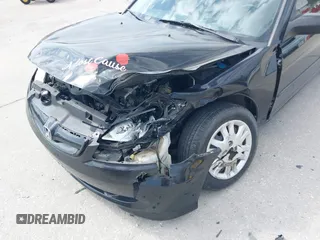 2005 Honda Civic LX z VIN 2HGES16595H505337, wystawiony jako IAAI lot #41972906 z przebiegiem 129 238 mil mil oraz . Historia ofert i sprzedaży dostępna na DreamBid. Obrazek 6.