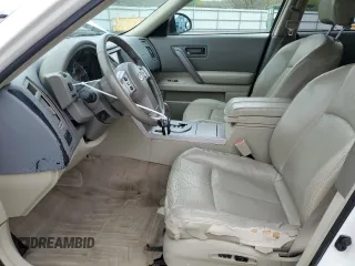 2005 Infiniti FX z VIN JNRAS08W95X201000, wystawiony jako Copart lot #51965805 z przebiegiem 293 681 mil mil oraz Szkody całkowita. Historia ofert i sprzedaży dostępna na DreamBid. Obrazek 7.