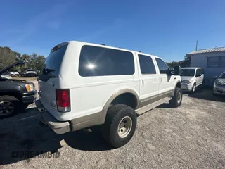 2001 Ford Excursion Limited z VIN 1FMSU43F41EA61436, wystawiony jako Copart lot #43797905 z przebiegiem 381 029 mil mil oraz Szkoda całkowita • Salvage title. Historia ofert i sprzedaży dostępna na DreamBid. Obrazek 4.