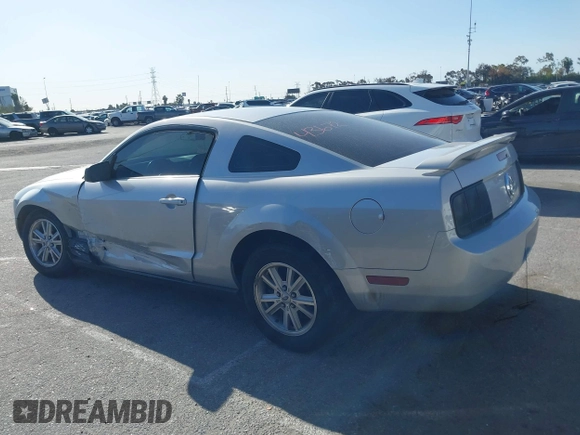 2006 Ford Mustang Standard with VIN 1ZVFT80N565198126, listed as a IAAI auction lot 41946052 with 159,915 mi miles. Bid and sale history available at carsss.com. Image 14.