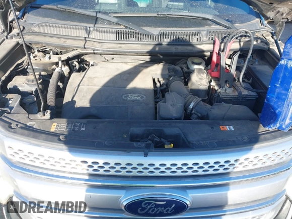 2015 Ford Explorer XLT with VIN 1FM5K7D8XFGA85983, listed as a IAAI auction lot 41741315 with 197,160 mi miles and . Bid and sale history available at carsss.com. Image 10.