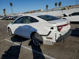 2015 Hyundai Azera with VIN KMHFG4JG0FA465837, listed as a Copart auction lot 80324784 with 92,318 mi miles and Salvage Title. Bid and sale history available at carsss.com. Image 2.