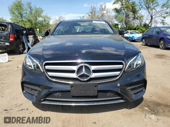 2019 Mercedes-Benz E-Class E 300 with VIN WDDZF4KB8KA606628, listed as a Copart auction lot 53995865 with 124,116 mi miles and Clean Title. Bid and sale history available at carsss.com. Image 5.