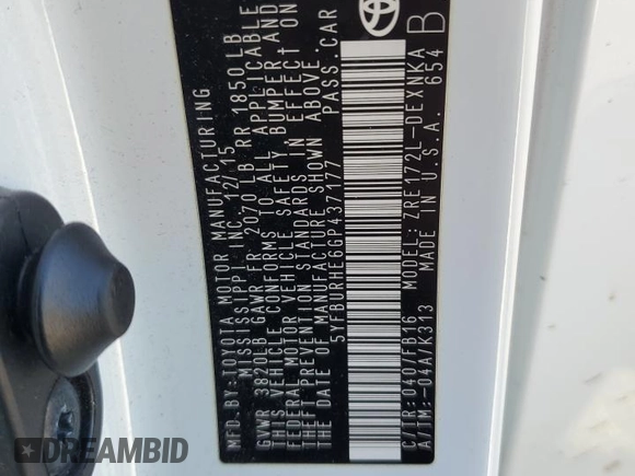 2016 Toyota Corolla L z VIN 5YFBURHE6GP437177, wystawiony jako Copart lot #46701155 z przebiegiem 84 154 mil mil oraz Szkoda całkowita • Salvage title. Historia ofert i sprzedaży dostępna na DreamBid. Obrazek 13.