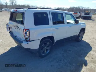2015 Jeep Patriot High Altitude with VIN 1C4NJRFB8FD270157, listed as a IAAI auction lot 41634010 with 87,662 mi miles and . Bid and sale history available at carsss.com. Image 4.