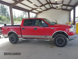 2006 Ford F-150 XLT z VIN 1FTPW14576KB01736, wystawiony jako IAAI lot #42593793 z przebiegiem 292 474 mil mil oraz . Historia ofert i sprzedaży dostępna na DreamBid. Obrazek 13.