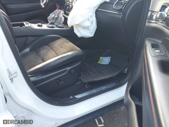 2019 Jeep Grand Cherokee Trailhawk with VIN 1C4RJFLG7KC697555, listed as a IAAI auction lot 41208149 with 78,599 mi miles. Bid and sale history available at carsss.com. Image 5.