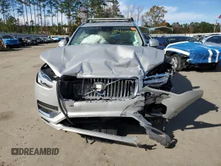 2024 Volvo XC90 Plus Bright Theme z VIN YV4062PE9R1236095, wystawiony jako Copart lot #84622444 z przebiegiem Nie podano mil oraz Szkoda całkowita • Salvage title. Historia ofert i sprzedaży dostępna na DreamBid. Obrazek 5.