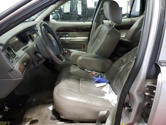 2011 Mercury Grand Marquis LS with VIN 2MEBM7FV7BX600476, listed as a Copart auction lot 43586955 with 0 mi miles and Salvage Title. Bid and sale history available at carsss.com. Image 7.