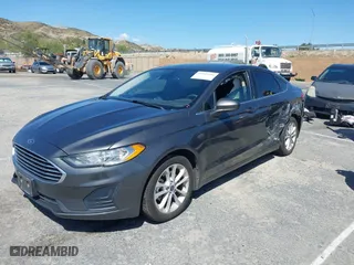 2020 Ford Fusion Hybrid SE with VIN 3FA6P0LU4LR114078, listed as a IAAI auction lot 41945316 with 1 mi miles. Bid and sale history available at carsss.com. Image 2.