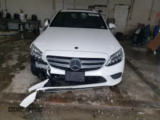 2019 Mercedes-Benz C 300 z VIN 55SWF8EB8KU321336, wystawiony jako Copart lot #54415305 z przebiegiem 90 670 mil mil oraz Szkoda całkowita • Salvage title. Historia ofert i sprzedaży dostępna na DreamBid. Obrazek 5.