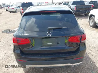 2021 Mercedes-Benz GLC 300 with VIN W1N0G8DB7MF978724, listed as a IAAI auction lot 41923957 with 33,434 mi miles and . Bid and sale history available at DreamBid. Image 16.