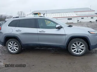 2017 Jeep Cherokee Limited with VIN 1C4PJMDB6HW537351, listed as a IAAI auction lot 41714970 with 161,193 mi miles and . Bid and sale history available at DreamBid. Image 13.