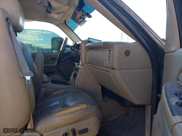 2006 Chevrolet Silverado 1500 LT1 with VIN 2GCEK13Z961290056, listed as a IAAI auction lot 41179161 with 343,687 mi miles. Bid and sale history available at carsss.com. Image 5.