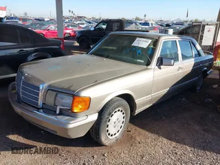 1990 Mercedes-Benz 560 with VIN WDBCA39E7LA505668, listed as a IAAI auction lot 41473380 with 159,716 mi miles and . Bid and sale history available at DreamBid. Image 2.