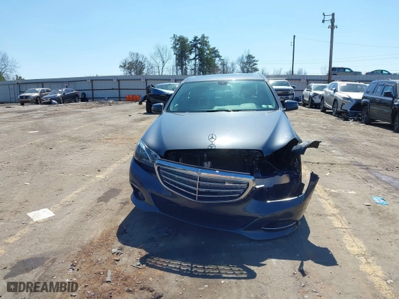 2014 Mercedes-Benz E-Class E 350 Luxury with VIN WDDHF8JB8EA865368, listed as a IAAI auction lot 41790012 with 98,788 mi miles. Bid and sale history available at carsss.com. Image 12.