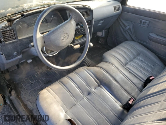 1993 Toyota Pickup z VIN 4TARN81A6PZ114634, wystawiony jako Copart lot #53115865 z przebiegiem 161 536 mil mil oraz Szkoda całkowita • Salvage title. Historia ofert i sprzedaży dostępna na DreamBid. Obrazek 8.