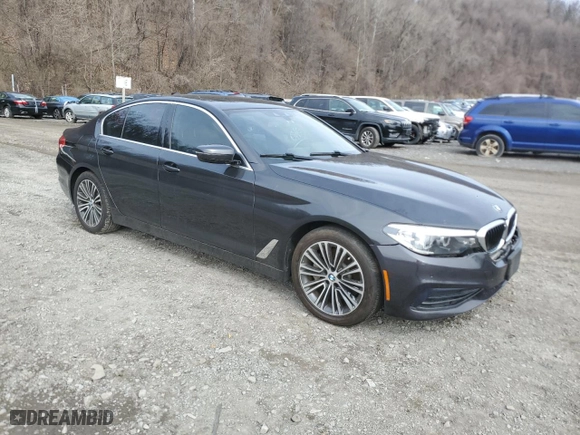 2019 BMW 5 Series 530i xDrive with VIN WBAJA7C55KG910056, listed as a Copart auction lot 51232925 with 0 mi miles and Salvage Title. Bid and sale history available at carsss.com. Image 4.