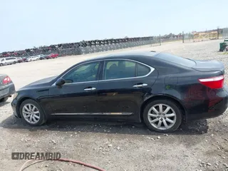 2007 Lexus LS 460 with VIN JTHBL46F475037342, listed as a IAAI auction lot 42027382 with 262,434 mi miles. Bid and sale history available at carsss.com. Image 14.