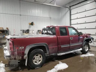 2004 Chevrolet Silverado 1500 with VIN 1GCEK19TX4E296043, listed as a Copart auction lot 44721875 with 121,668 mi miles and Salvage Title. Bid and sale history available at DreamBid. Image 3.