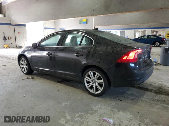 2012 Volvo S60 T6 z VIN YV1902FH6C2037945, wystawiony jako Copart lot #46753375 z przebiegiem 127 531 mil mil oraz Czysty tytuł • Clean title. Historia ofert i sprzedaży dostępna na DreamBid. Obrazek 2.