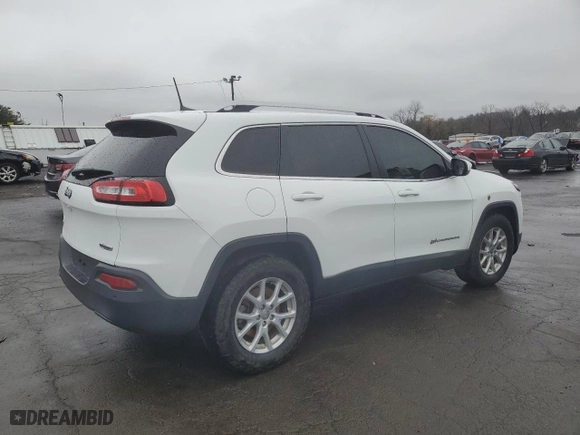 2017 Jeep Cherokee Latitude with VIN 1C4PJMCB2HW565181, listed as a Copart auction lot 49271435 with 140,741 mi miles and Salvage Title. Bid and sale history available at carsss.com. Image 3.