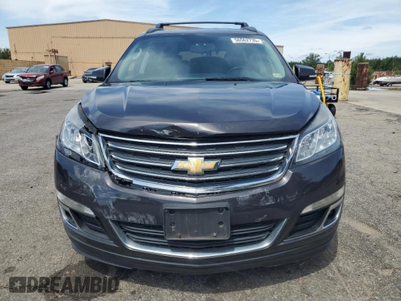 2015 Chevrolet Traverse LT z VIN 1GNKRGKD4FJ117534, wystawiony jako Copart lot #56562735 z przebiegiem Nie podano mil oraz Szkoda całkowita • Salvage title. Historia ofert i sprzedaży dostępna na DreamBid. Obrazek 5.