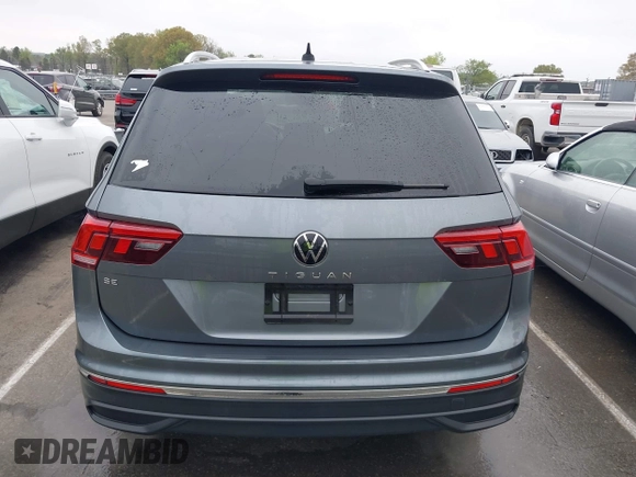2022 Volkswagen Tiguan SE with VIN 3VV3B7AX7NM008114, listed as a IAAI auction lot 41843315 with 42,016 mi miles and . Bid and sale history available at DreamBid. Image 16.