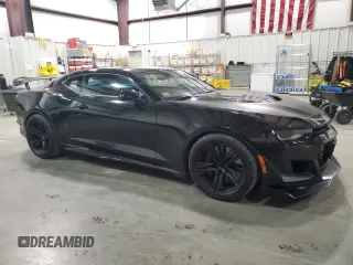 2021 Chevrolet Camaro ZL1 with VIN 1G1FJ1R66M0100087, listed as a Copart auction lot 83531104 with 10,363 mi miles and Clean Title. Bid and sale history available at carsss.com. Image 4.