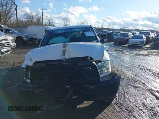 2018 Ram 2500 Tradesman with VIN 3C6UR4HL6JG125201, listed as a IAAI auction lot 41432329 with 181,247 mi miles. Bid and sale history available at carsss.com. Image 12.