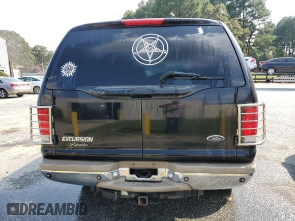 2000 Ford Excursion Limited with VIN 1FMNU43S6YEC87756, listed as a Copart auction lot 67281054 with 180,254 mi miles and Non repairable. Bid and sale history available at DreamBid. Image 6.