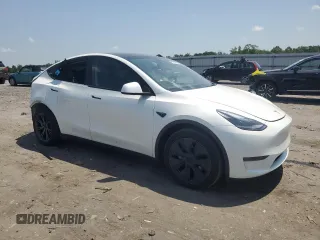 2024 Tesla Model Y с VIN 7SAYGDED3RF182859, выставлен на аукционе Copart как лот 61368825 с пробегом 13 914 миль миль и Списание • Salvage title. История ставок и продаж доступна на DreamBid. Изображение 4.
