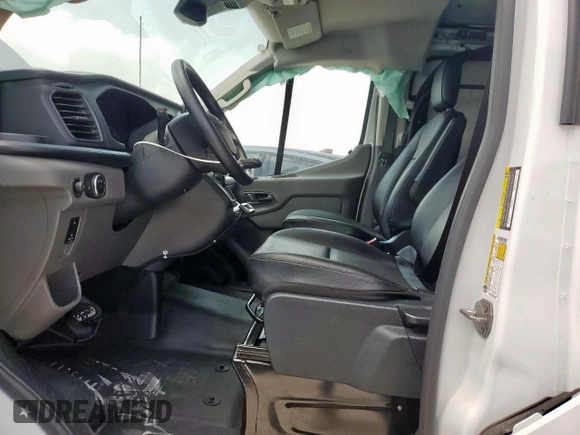 2023 Ford Transit Cargo с VIN 1FTBR1Y81PKB48106, выставлен на аукционе Copart как лот 57442685 с пробегом 11 889 миль миль и Списание • Salvage title. История ставок и продаж доступна на DreamBid. Изображение 7.