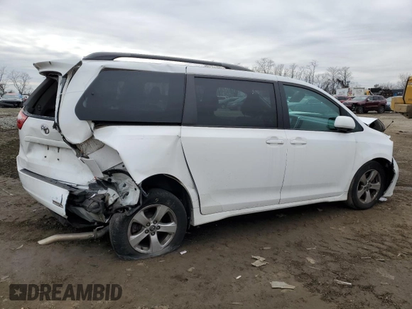 2018 Toyota Sienna LE Auto Access Seat with VIN 5TDKZ3DC1JS904717, listed as a Copart auction lot 43909145 with 66,111 mi miles and Salvage Title. Bid and sale history available at carsss.com. Image 3.