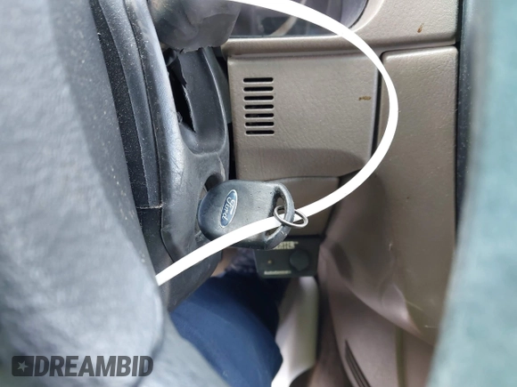 2002 Ford Explorer XLT with VIN 1FMZU63E52UC14155, listed as a IAAI auction lot 41805497 with Not provided miles and . Bid and sale history available at DreamBid. Image 11.