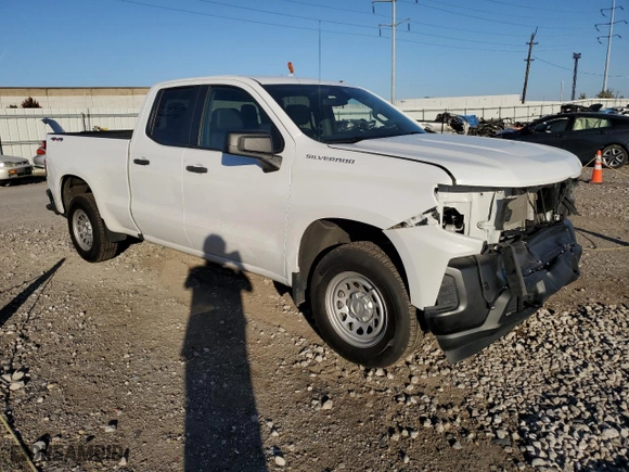 2021 Chevrolet Silverado 1500 Work Truck with VIN 1GCRYAEH3MZ113656, listed as a Copart auction lot 77392064 with 23,926 mi miles and Salvage Title. Bid and sale history available at carsss.com. Image 4.