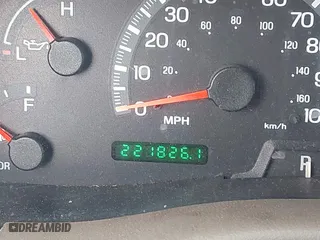 2001 Ford F-150 SuperCrew XLT with VIN 1FTRW07W61KE35305, listed as a IAAI auction lot 41912087 with 221,826 mi miles. Bid and sale history available at carsss.com. Image 15.